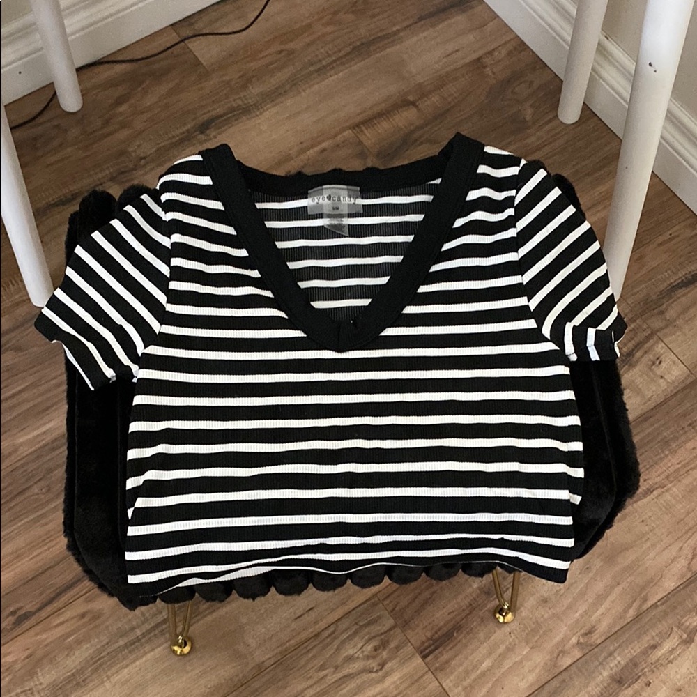 Black and White Striped V-Neck Top